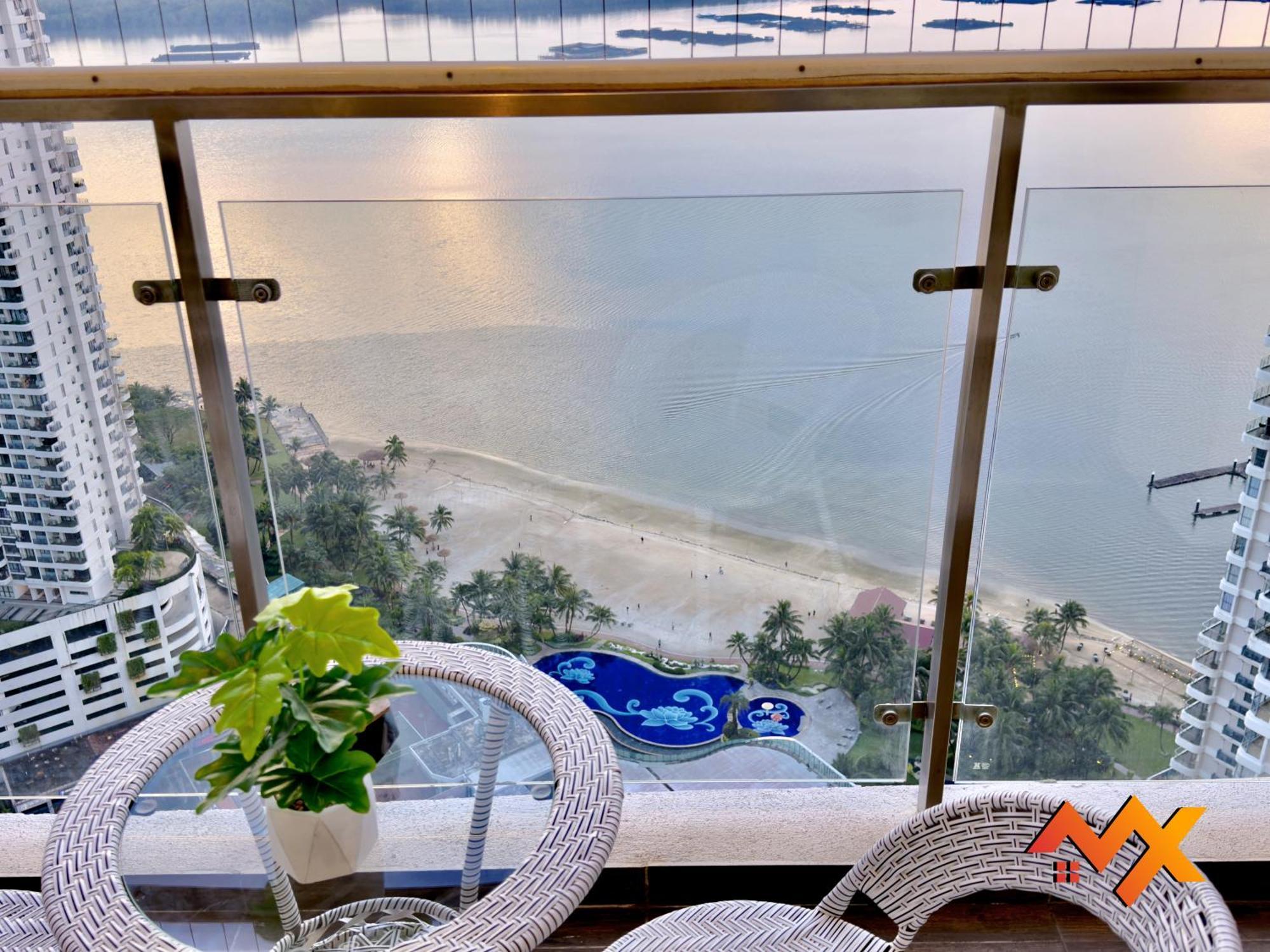 Full Sea View Country Garden Danga Bay 11-13pax * Johor Bahru