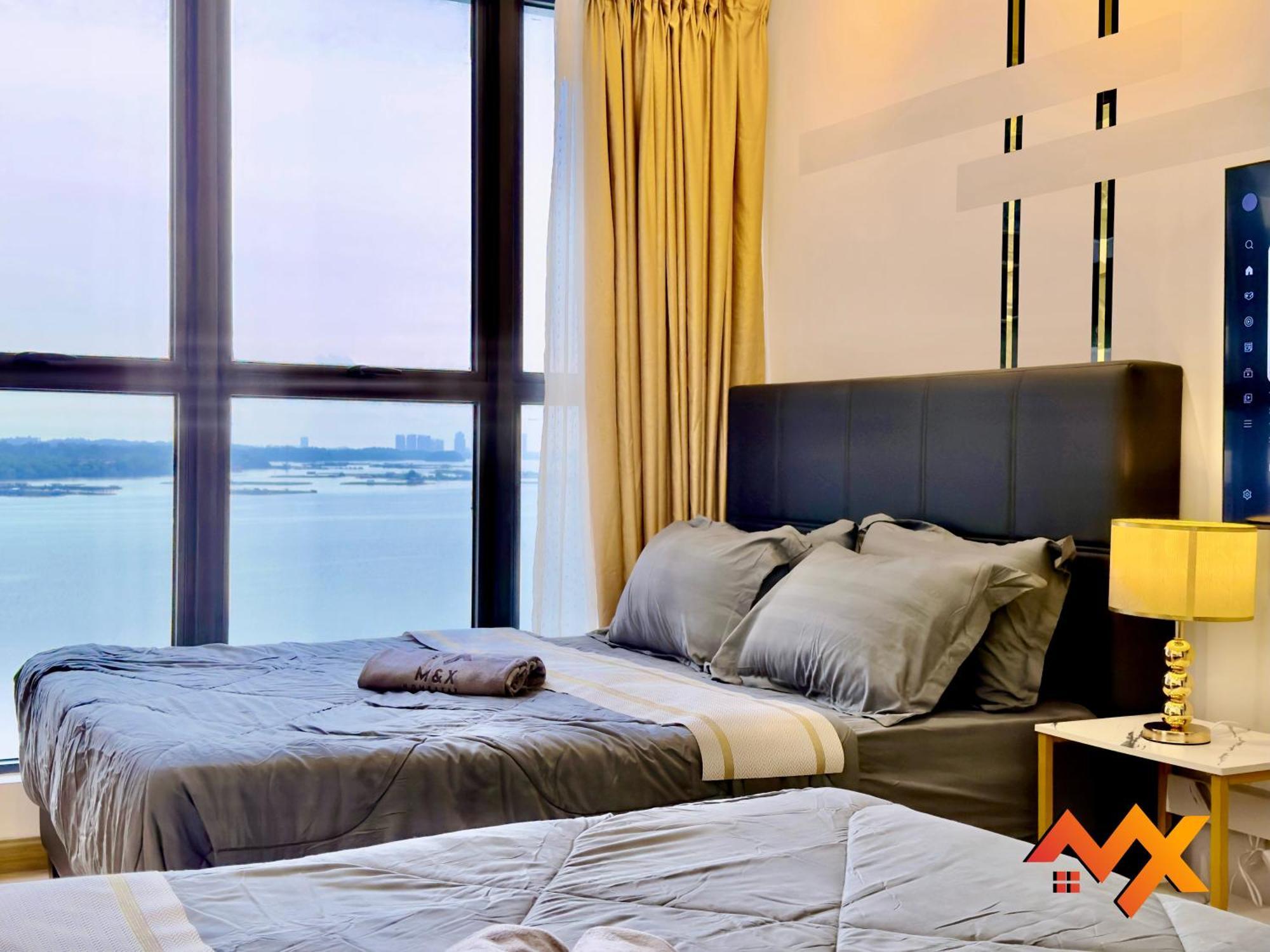 Full Sea View Country Garden Danga Bay 11-13pax