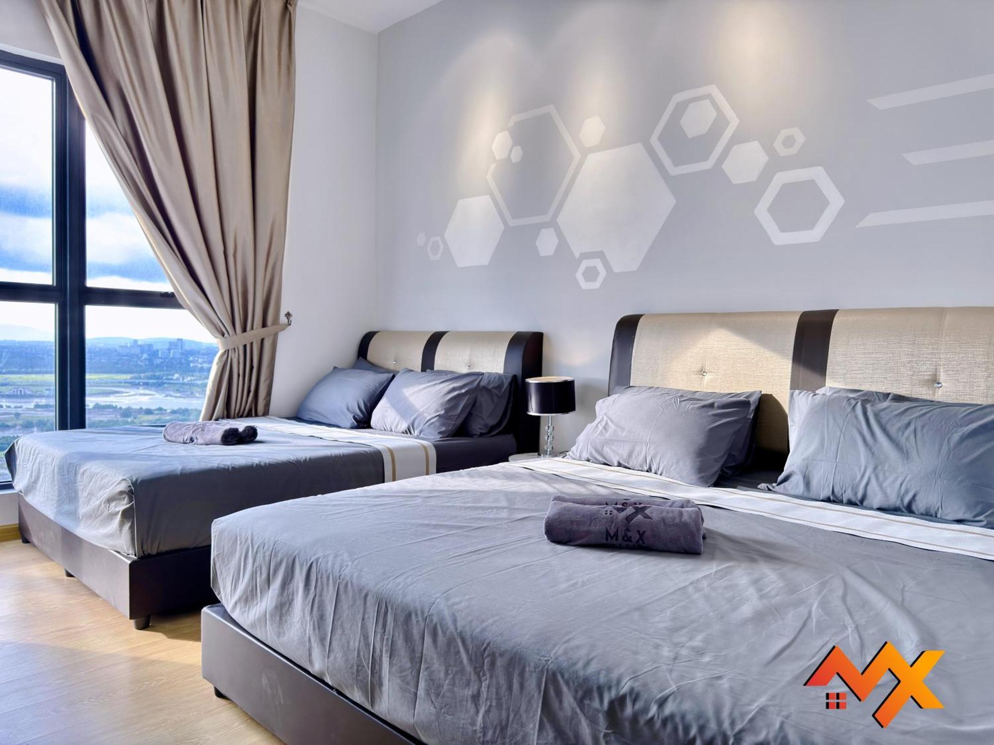 Full Sea View Country Garden Danga Bay 11-13pax * Johor Bahru