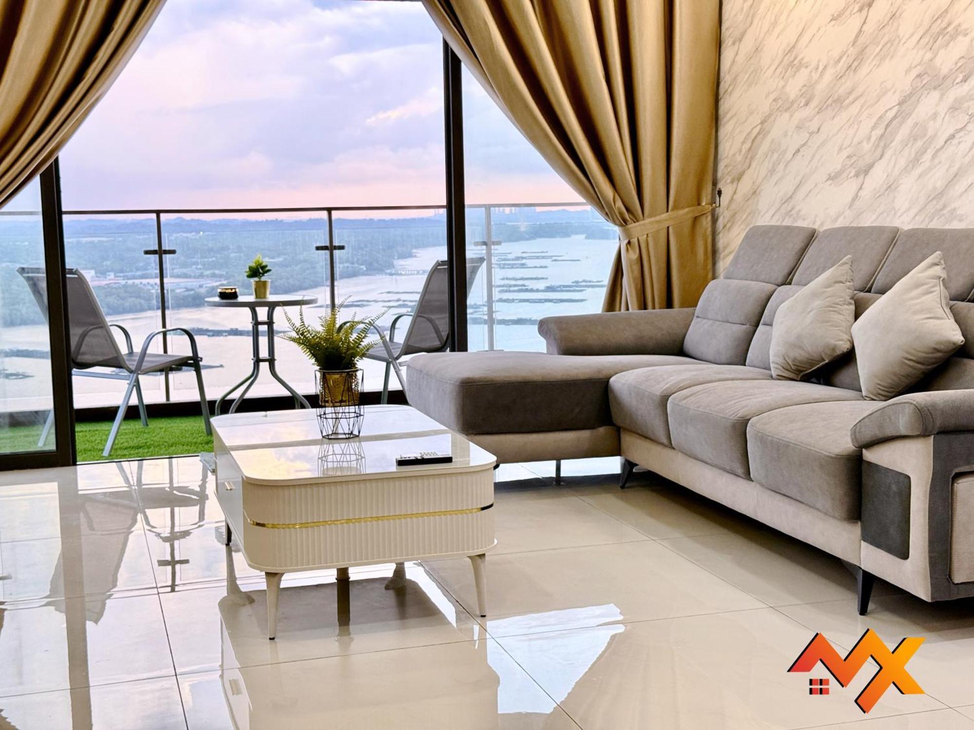 Full Sea View Country Garden Danga Bay 11-13pax Apartment Johor Bahru