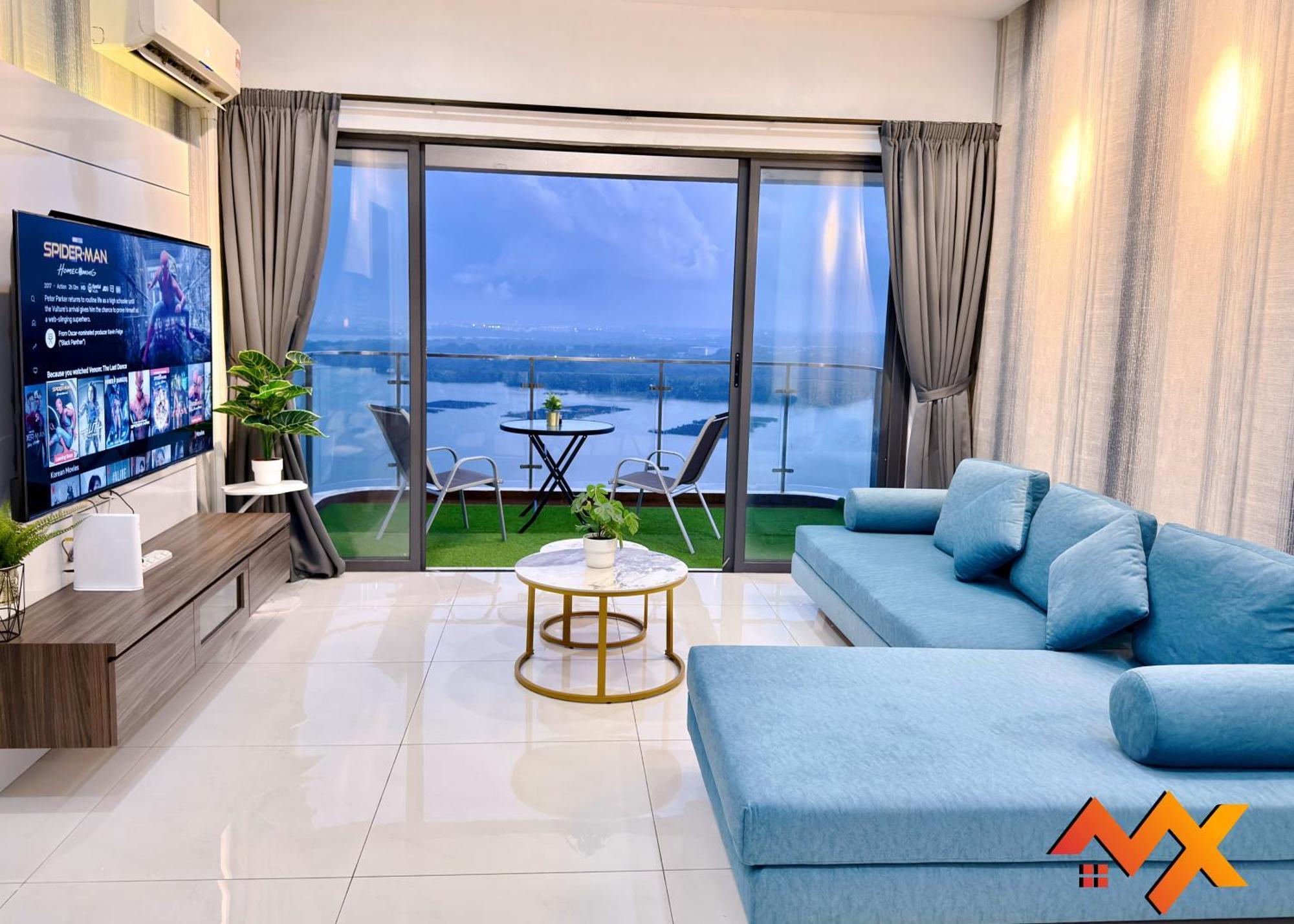 Full Sea View Country Garden Danga Bay 11-13pax Apartment Johor Bahru