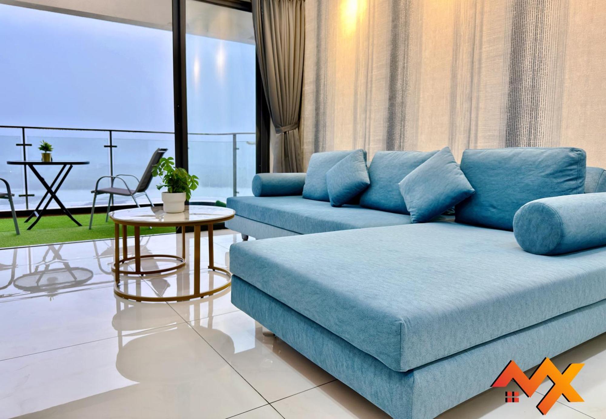 Full Sea View Country Garden Danga Bay 11-13pax Johor Bahru