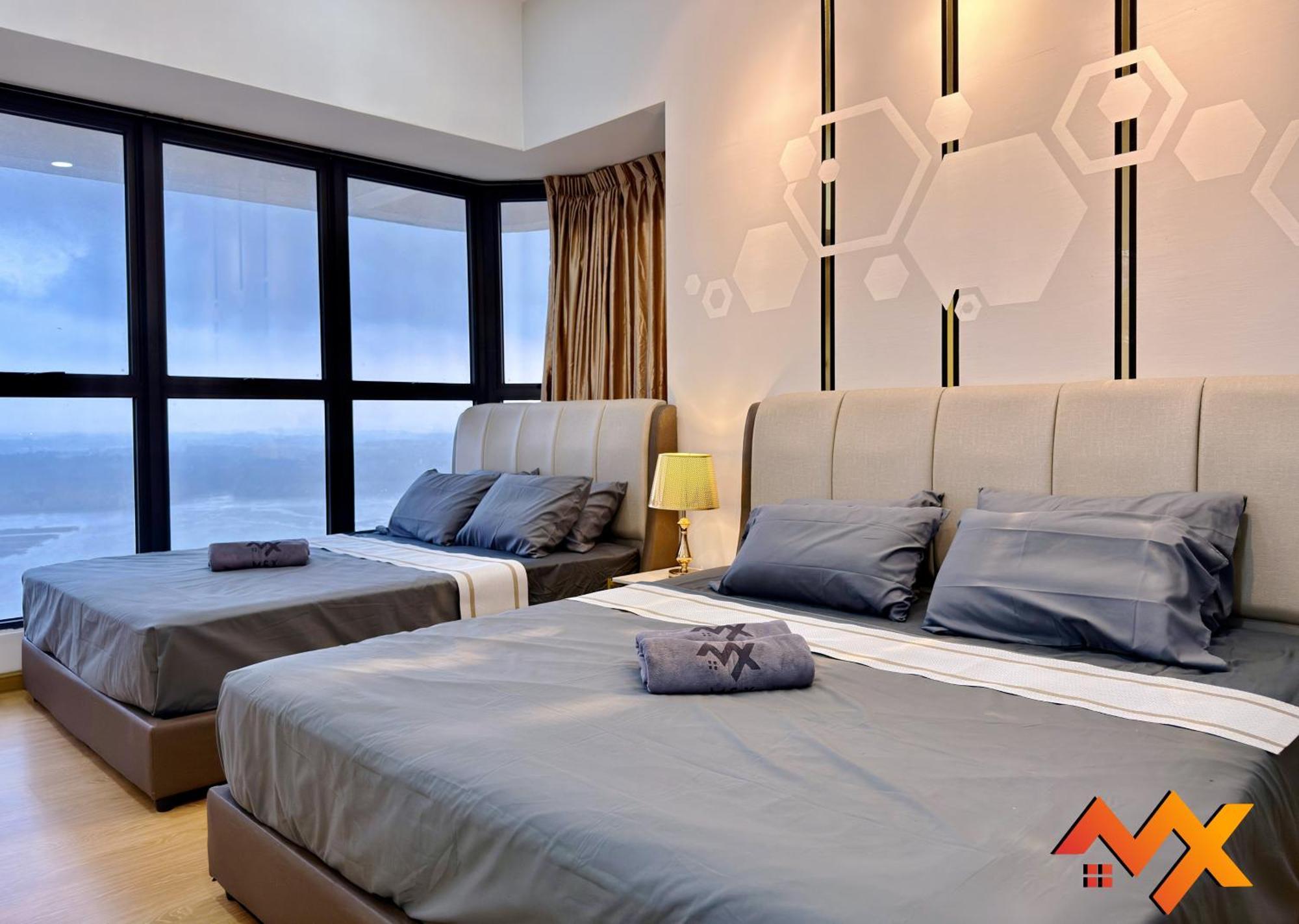 Full Sea View Country Garden Danga Bay 11-13pax *