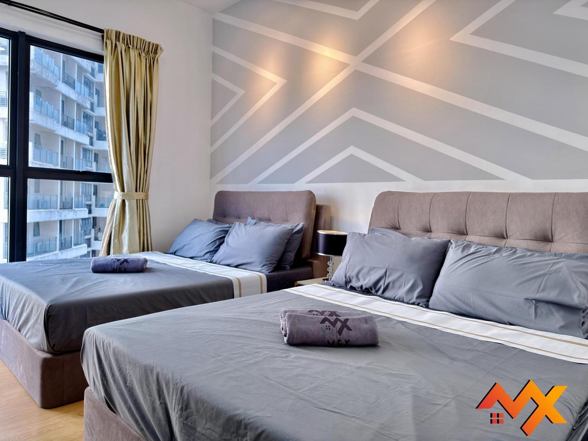 Full Sea View Country Garden Danga Bay 11-13pax Apartment *