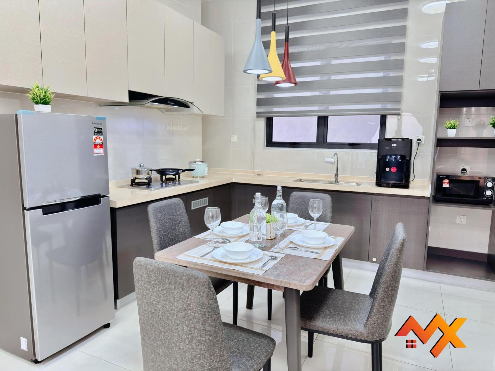 Apartment Full Sea View Country Garden Danga Bay 11-13pax Johor Bahru