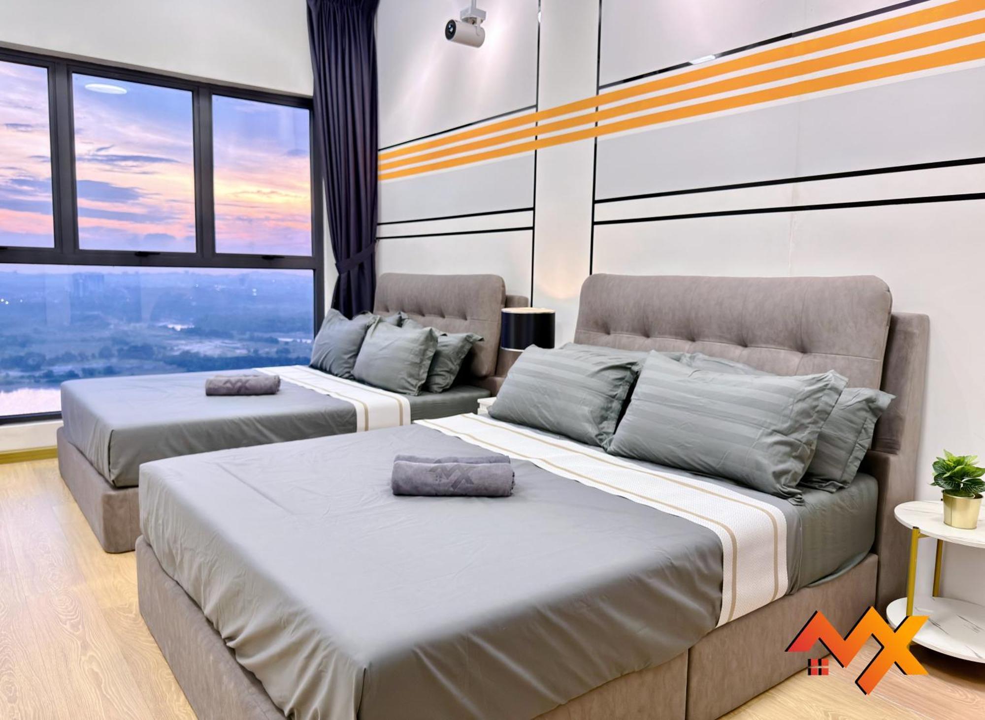 Full Sea View Country Garden Danga Bay 11-13pax Apartment Johor Bahru